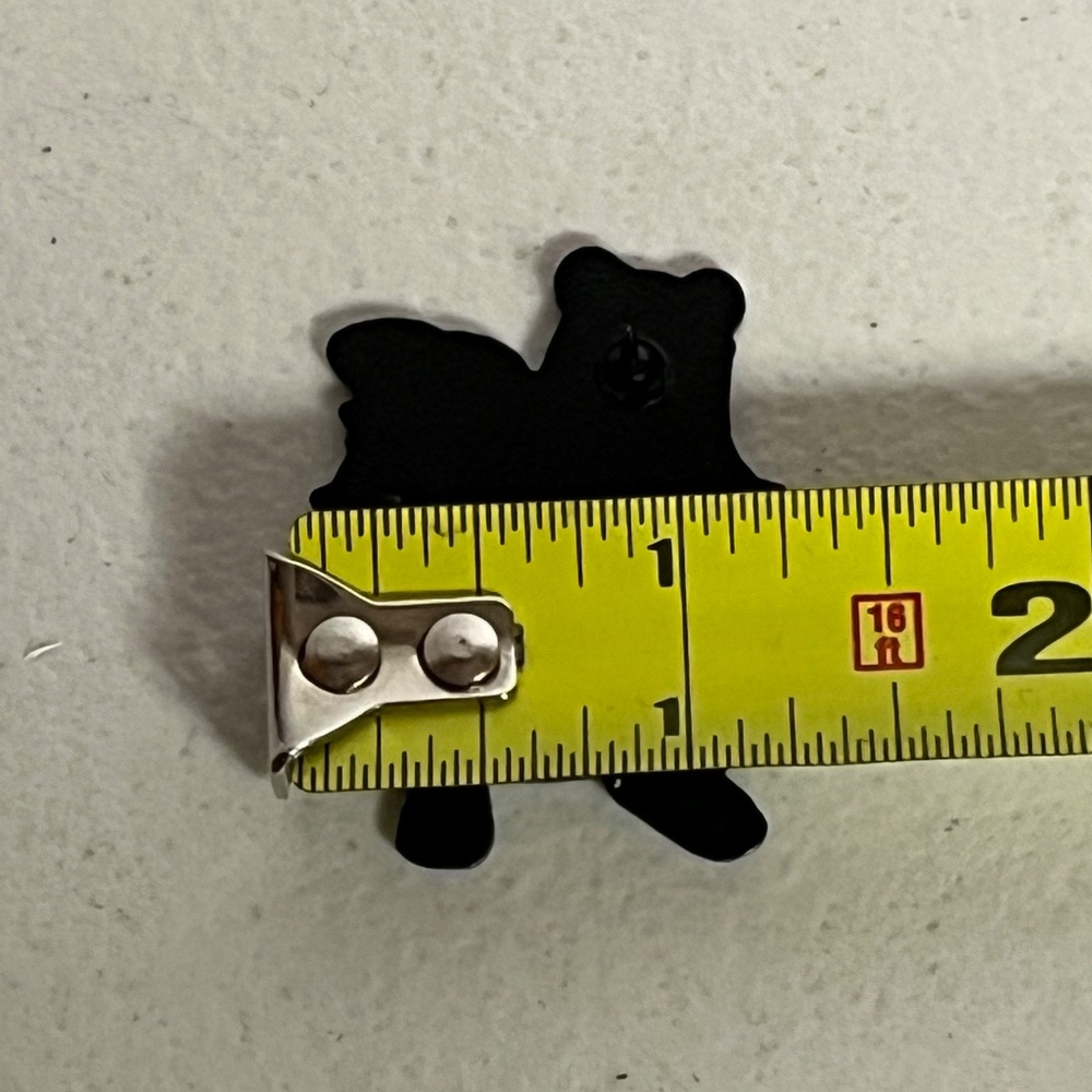 Slowbro 420 Pokemon Enamel Pin Pins Brooch Jersey Sports Streetwear New Era Hats - Picture 9 of 9